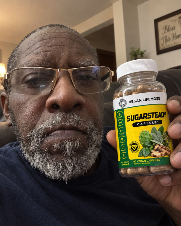 Customer holding a bottle of SugarSteady Capsules at home